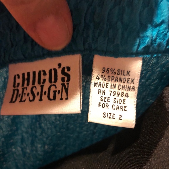 Chico’s Design Blouse - Picture 2 of 2